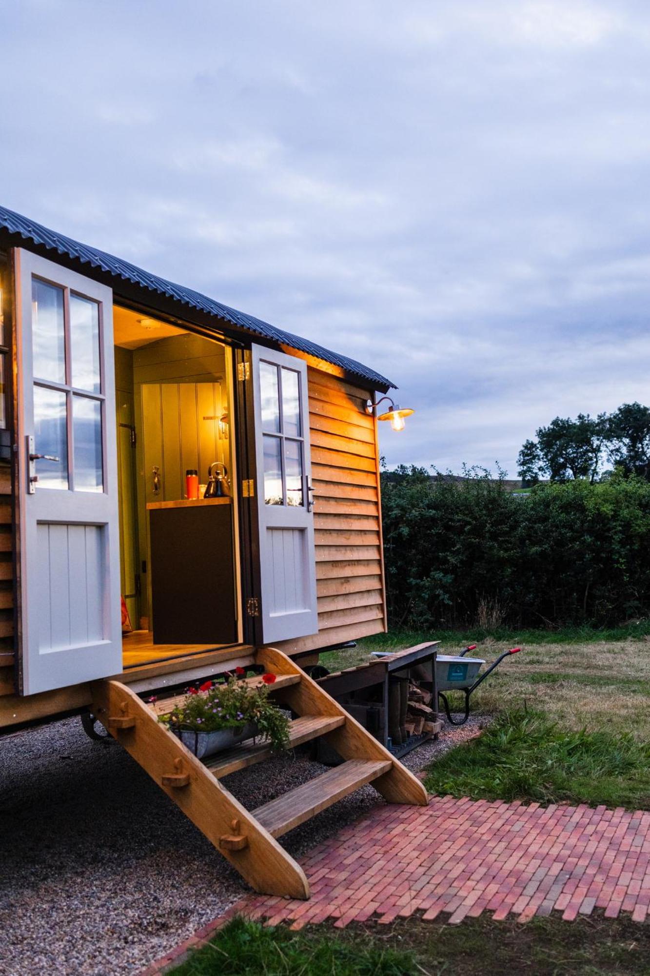 Toadland Shepherd Huts 杜伦 外观 照片